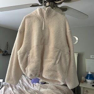 Quarter zip white Sherpa